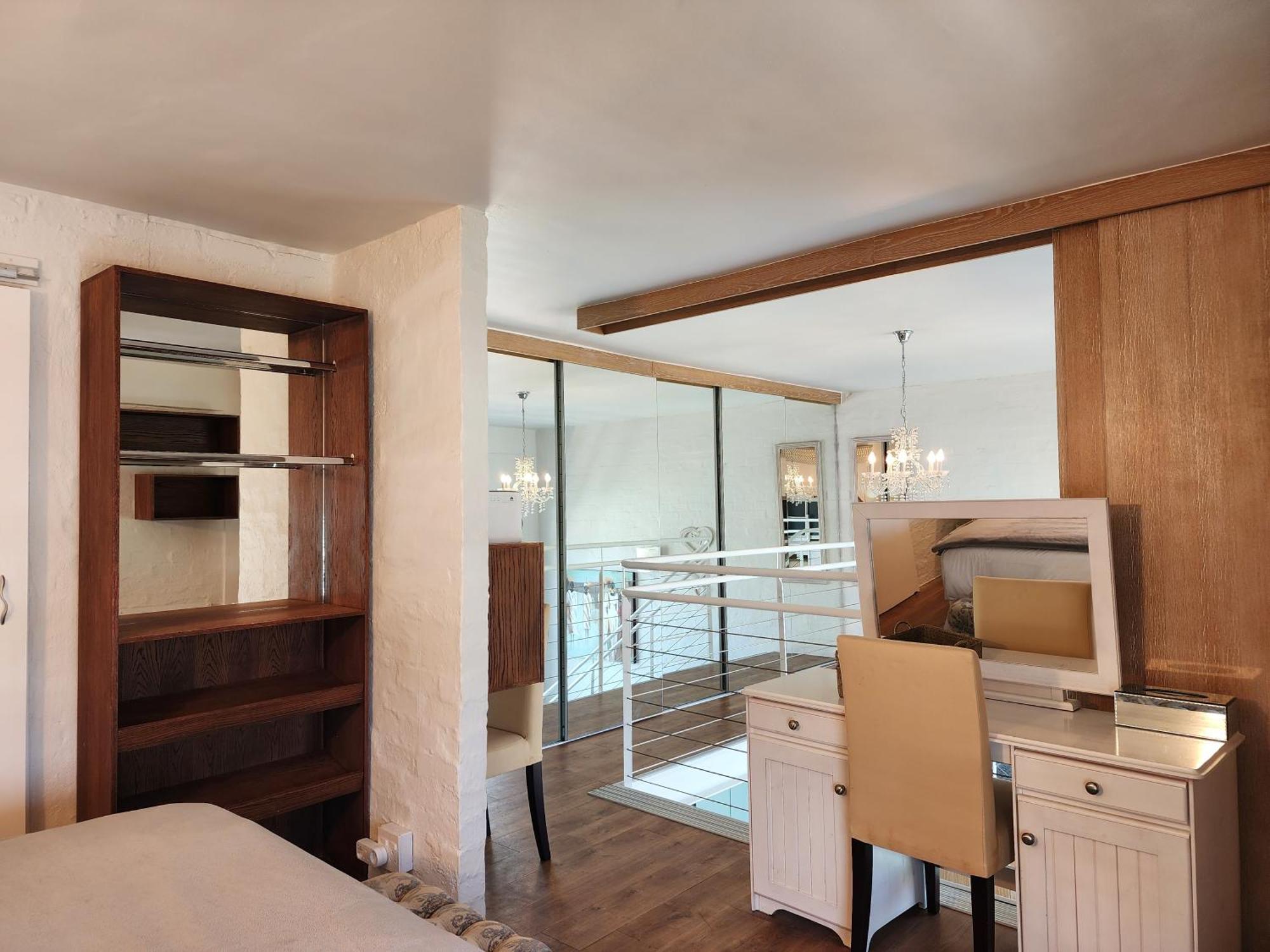 Harbour Terrace Luxury Apartment