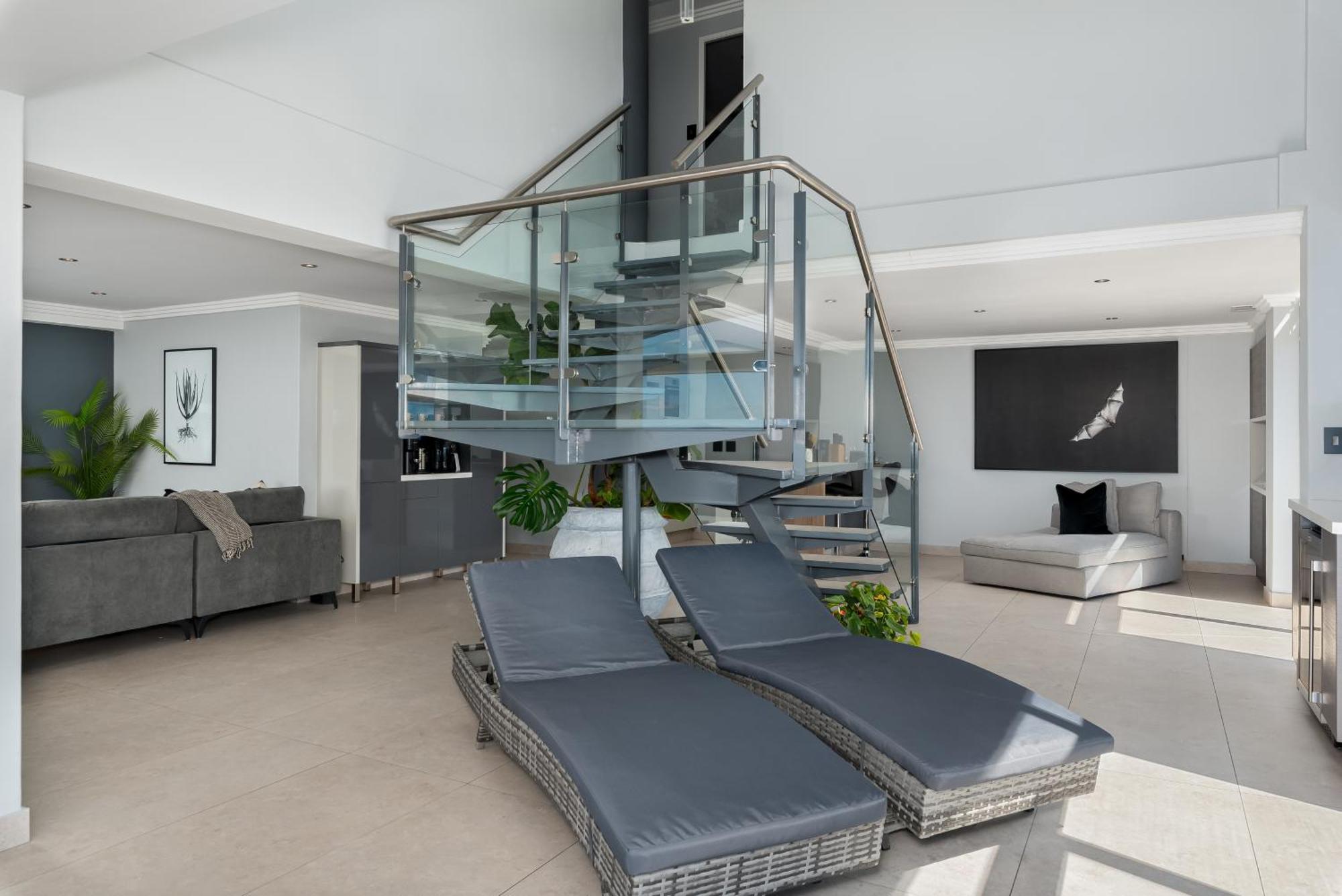 Harbour Terrace Luxury *