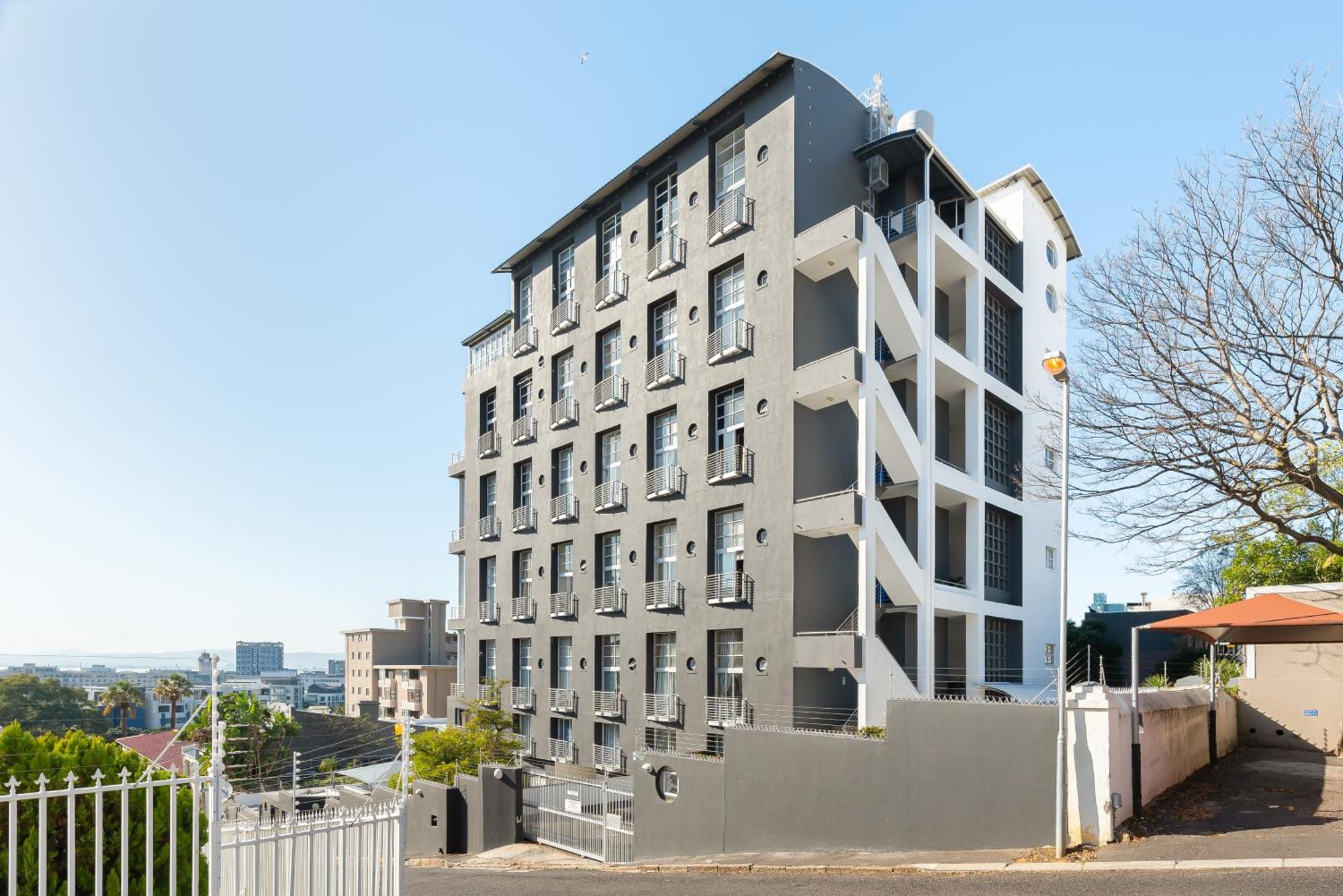 Harbour Terrace Luxury Apartment *
